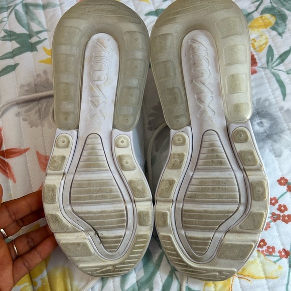 Nike Air Max 270 Cream Sneakers - Picture 4 of 7